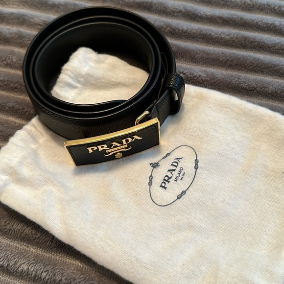 Prada Square Logo Plate Saffiano Leather Belt size 70 - Picture 2 of 8